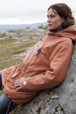 Sara Svonni design Tärnaby renskinn kläder ull fjäll sameslöjd
